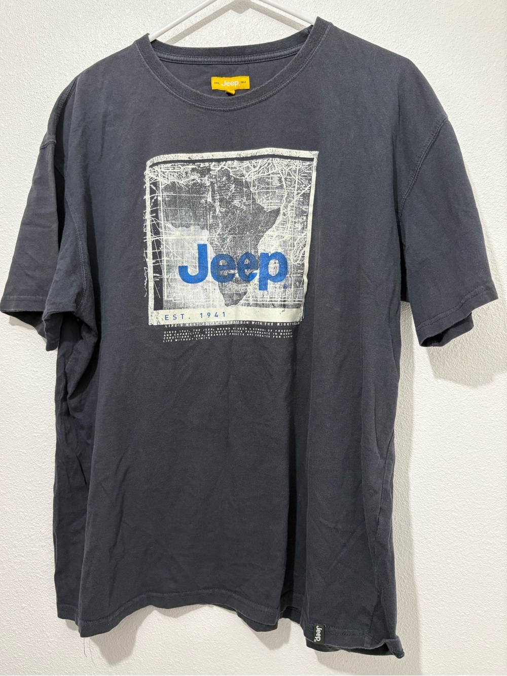 JEEP Charcoal Gray Short Sleeve T Shirt L map Graphic Size Large